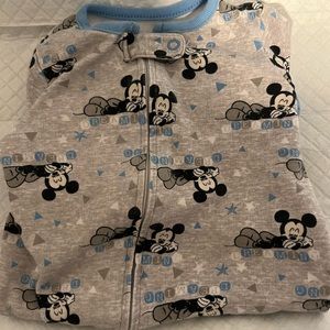 Disney unisex sleeper with feet